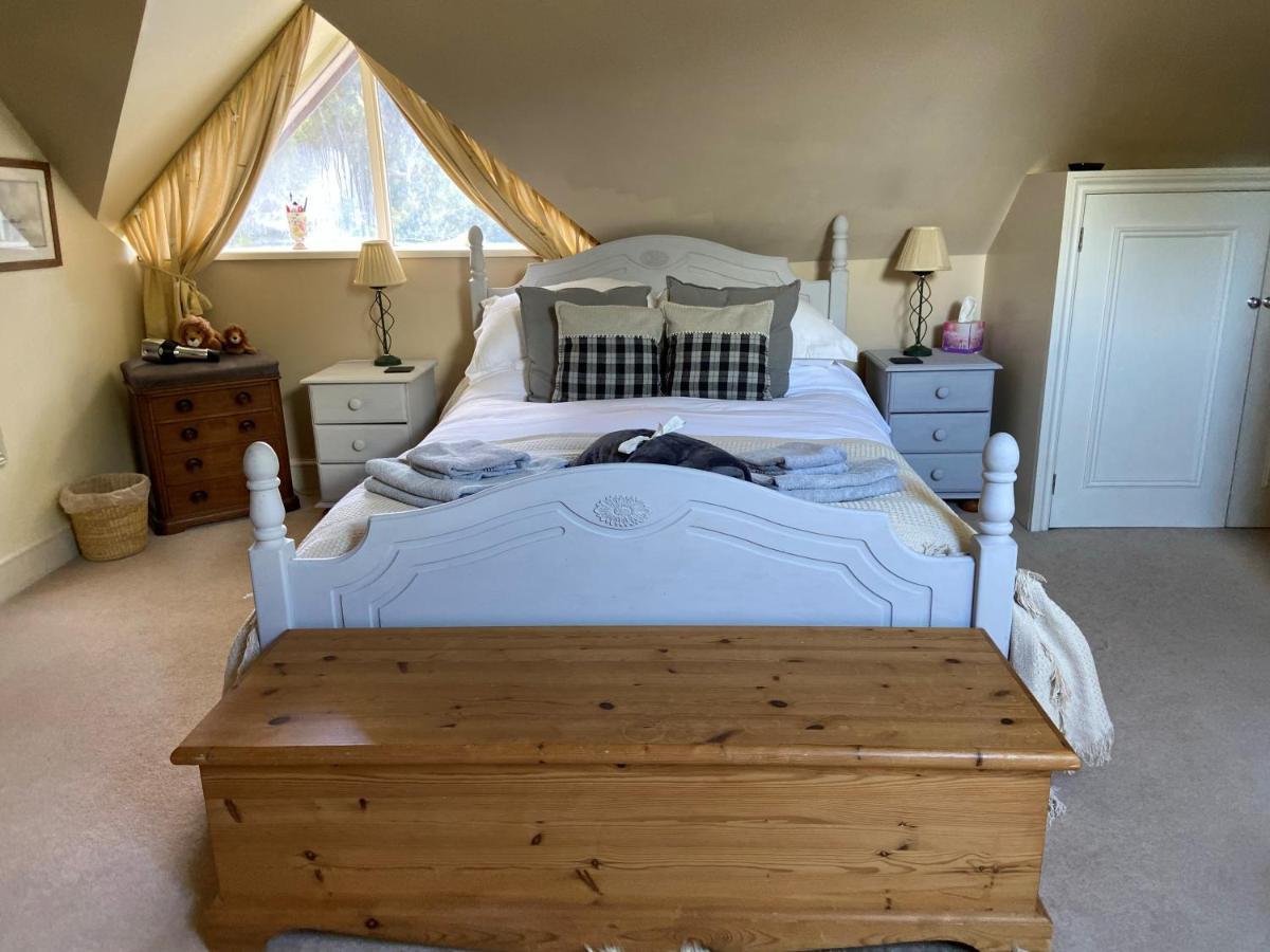 5 ชาร์ลตัน มิลล์ เวย์ บีแอนด์บี Bed & Breakfast ชิชิสเตอร์ ภายนอก รูปภาพ